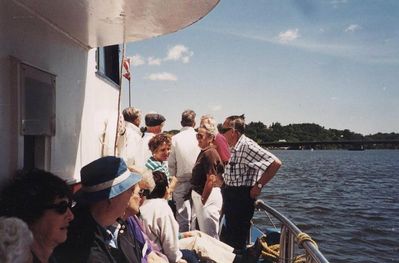 Reunion 1999 - Albany
Group on board boat for Erie Canal Cruise.  IDs needed.

