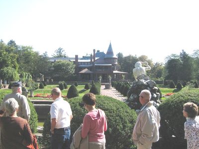 Sonnenberg Gardens Tour
