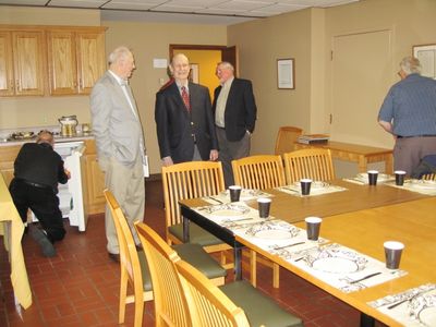 2008 Albany Luncheon at Potter Room, Alumni House April 08
L to r:  Bob Lanni at Fridge; Howard Lynch; Ken Doran; Bernie McEvoy; and Paul Ward
